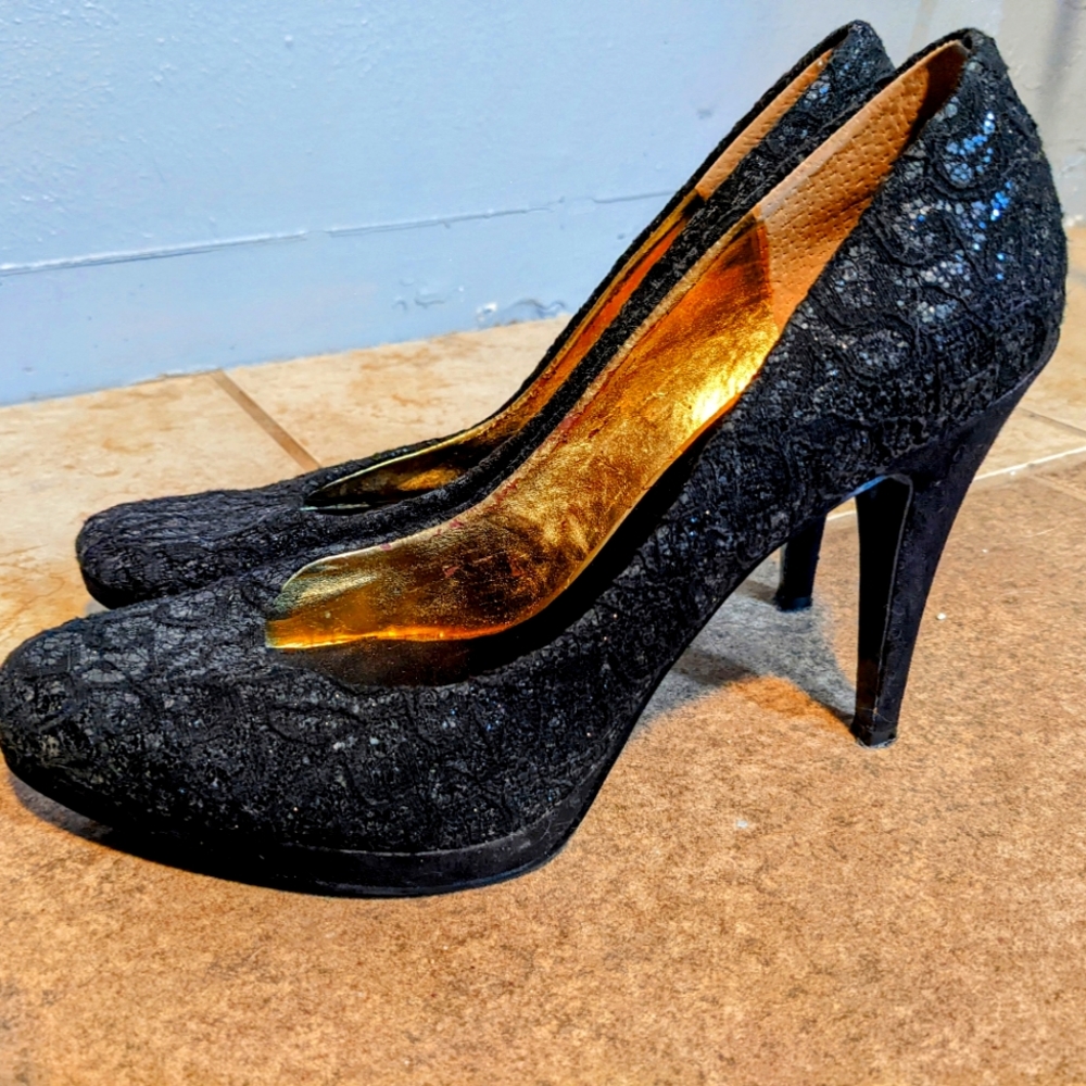Nine West Lace Rocha pump 10M